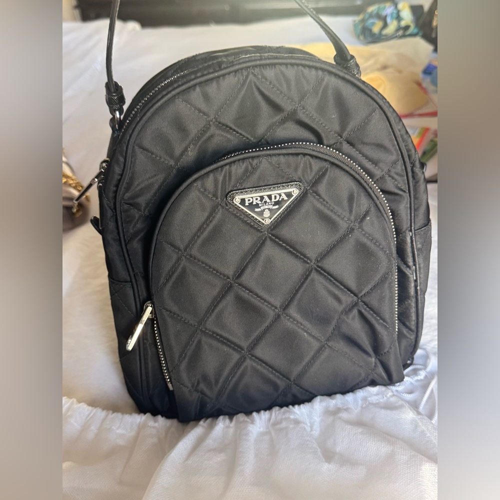 Prada backpack - Picture 3 of 3